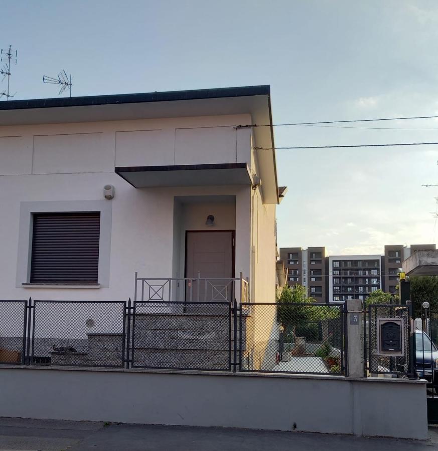 Villino Liber Hotel Milan Exterior photo