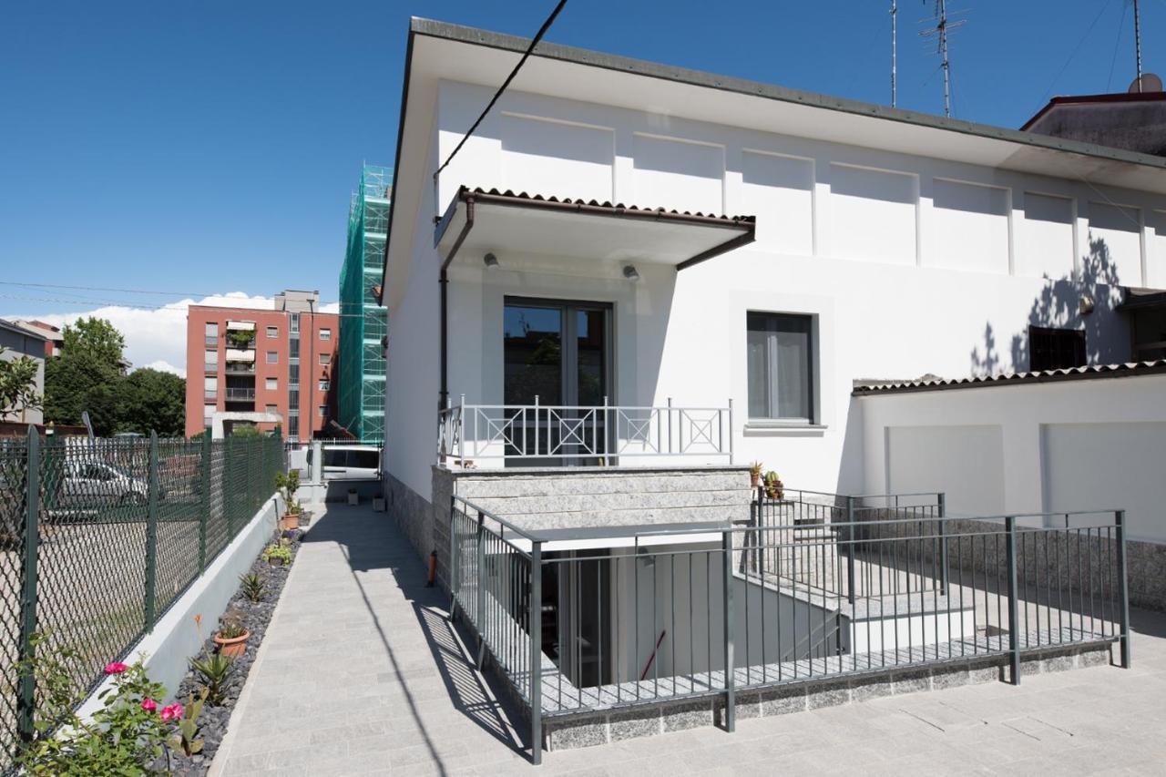 Villino Liber Hotel Milan Exterior photo